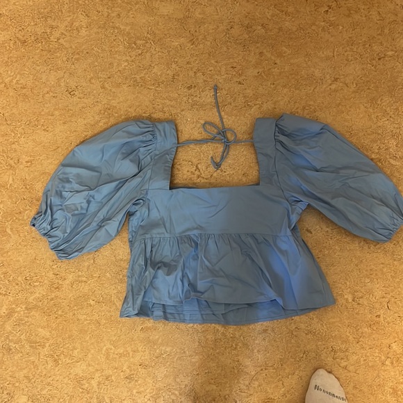 Blue square neck top - Picture 2 of 3